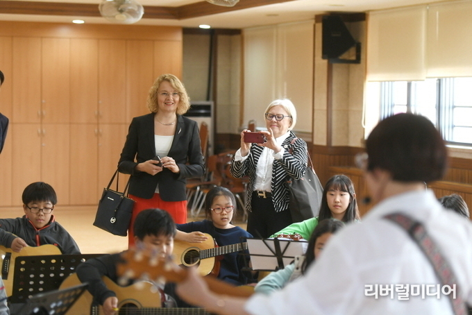 오산시 혁신교육 현장 방문 모습.