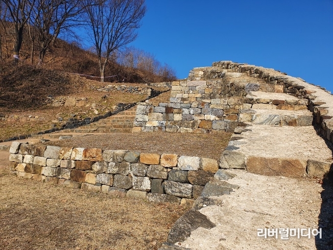 독산성.