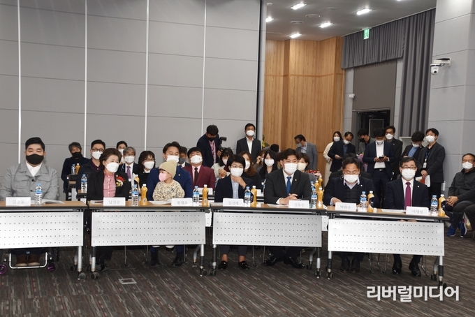 제3회 정조대왕 인물대상 수상자들의 모습.