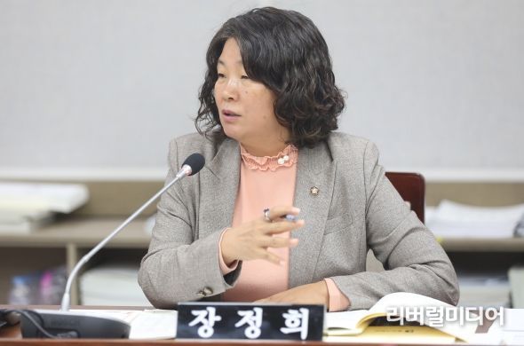 수원특례시의회 기획경제위원회 장정희 의원(더불어민주당, 권선2·곡선)