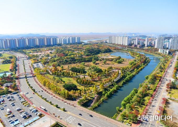 안산시, 공원 4개소·화랑유원지 內‘피크닉 존’운영 확대(호수공원 전경사진)