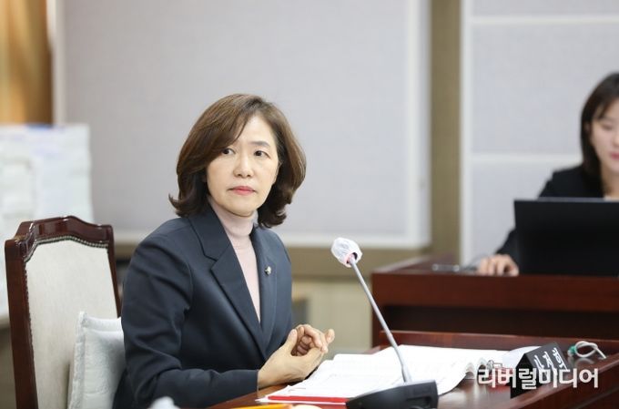 수원특례시의회 보건복지위원회 사정희 의원(더불어민주당, 매탄 1·2·3·4동)
