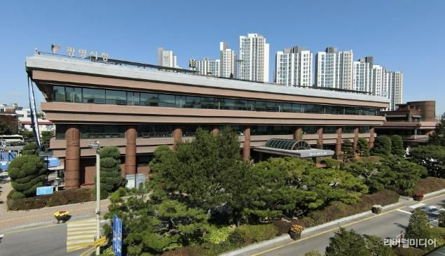 시청 전경