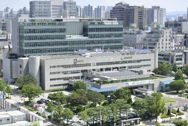 수원시청사
