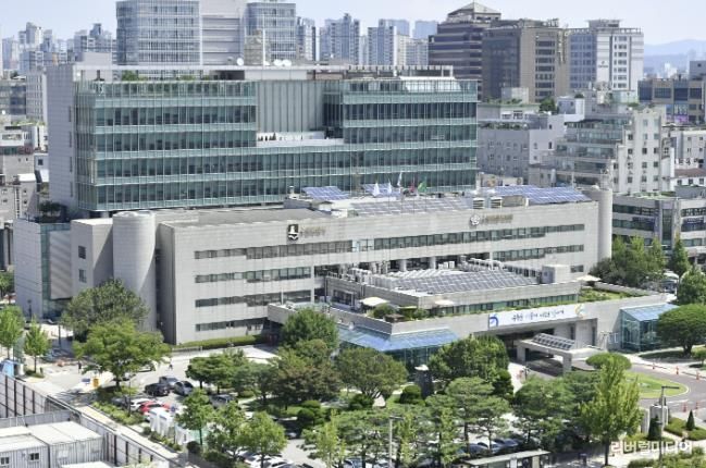 수원시청사