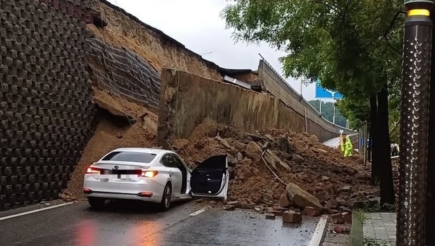 오산 고가 옹벽 사고 전날 신문고 민원에 시는 복구계획 수립 중이었다