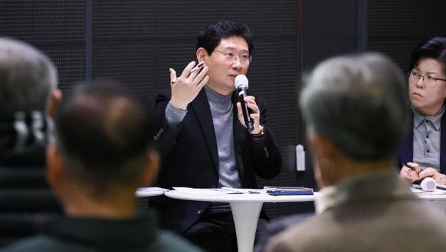 이상일 용인특례시장 "삼성전자와 SK하이닉스 1기 팹이 본격 가동되는 2031년에 두 회사와 소부장 기업이 낼 세금 1조 780억원 추정"