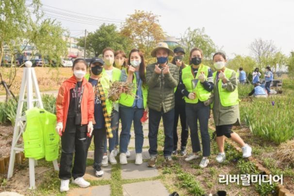 오산천 작은정원 및 한뼘정원, 봄맞이 정원 단장