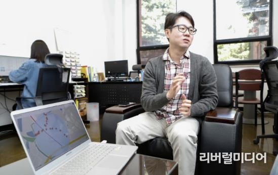 2020년 청년협업마을 가치관 301호 노바시스템 사무실에서 박준식 대표