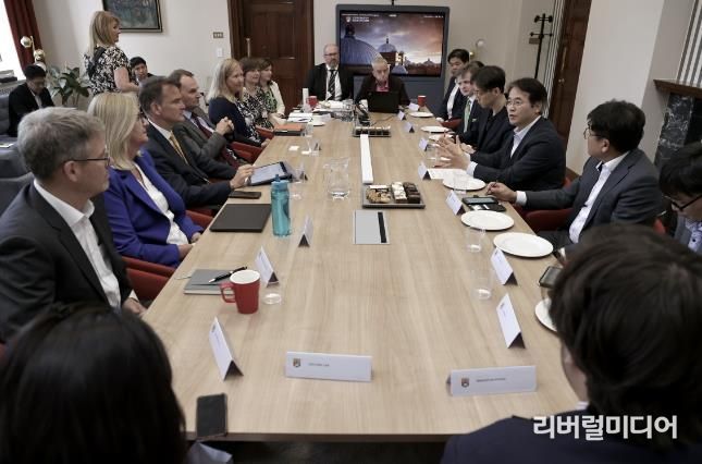 영국 버밍엄대학교를 방문한 이동환 고양특례시장
