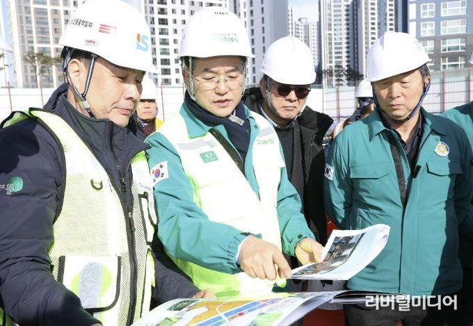 덕은 지식산업센터 신축 현장
