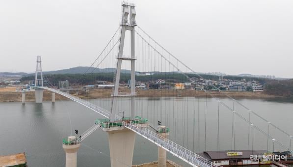 여주 남한강 출렁다리_현수교