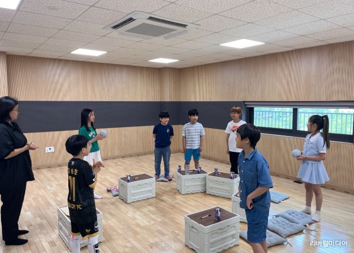 회천청소년문화의집 놀면서 배우는 청소년권리 프로그램‘권데이 뭔데이’진행