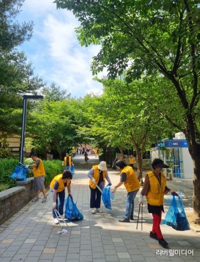 공도읍 주민자치위원회, 깨끗하고 청렴한 지역사회 만들기 위한 환경정화 활동