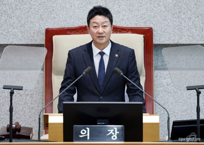 경기도의회 김진경 의장.