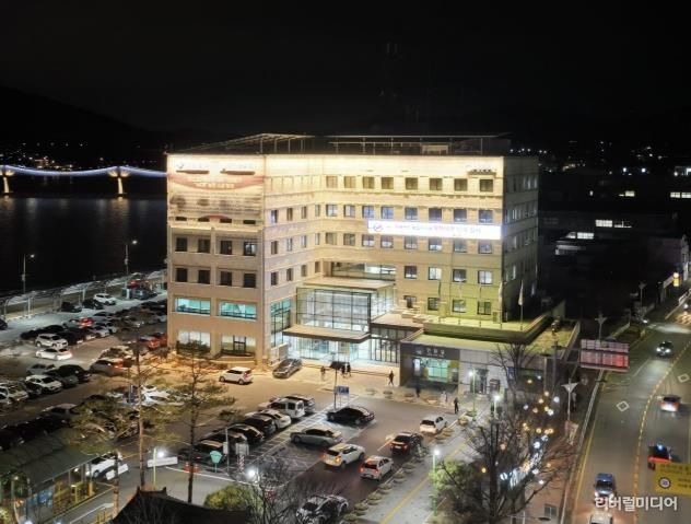 군 청사