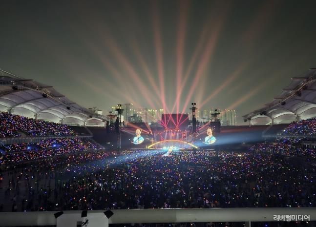 고양종합운동장에서 열린 콜드플레이 내한공연(사진 제공=라이브네이션코리아)