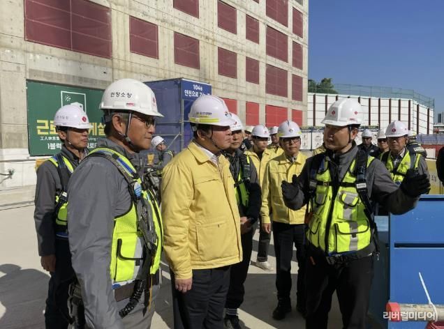 시흥시, 민관 합동 건설공사장 현장점검 '10월 안전점검의 날' 캠페인 전개
