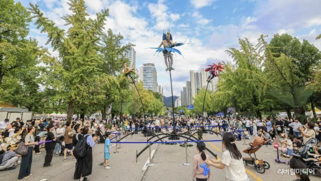 2025년 열린 과천공연예술축제 공연 모습