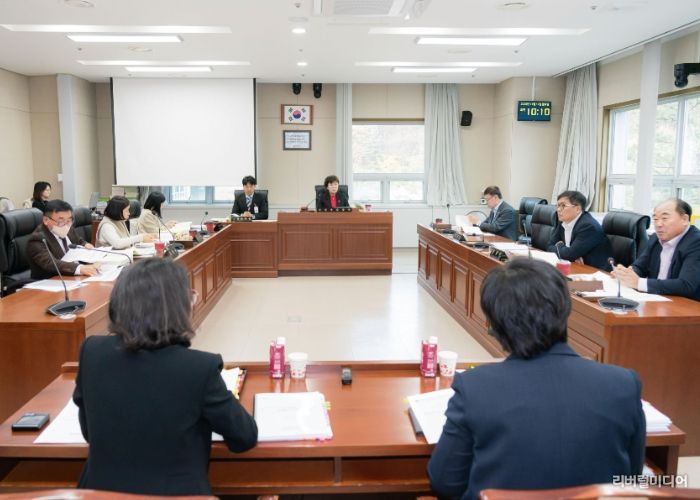 용인특례시의회 문화복지위원회, 행정사무감사 1일차