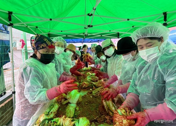 수원시 권선구 세류3동, 겨울철 이웃 위한 ‘사랑의 김장 담가주기’ 행사 개최