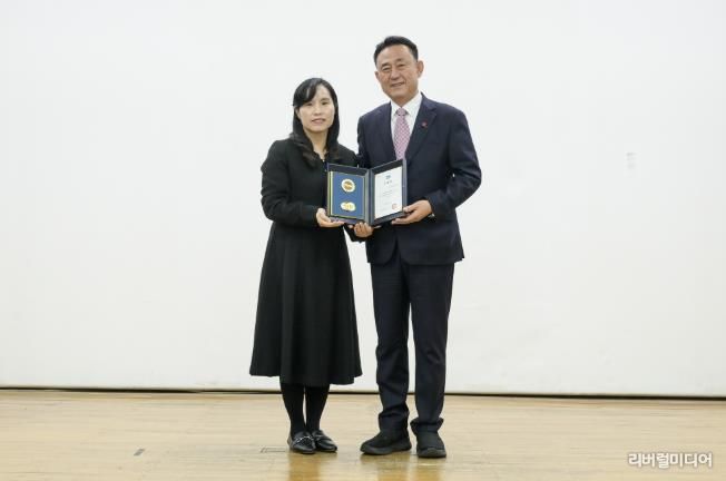 여주시육아종합지원센터, “2025년 경기도형 보육컨설팅 유공” 경기도지사 표창 수상