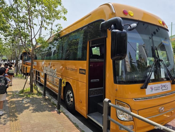 학교 행정 부담 줄이고, 계약 전문성은 높이고 수원교육지원청 2026년 통학차량 임차 계약 추진