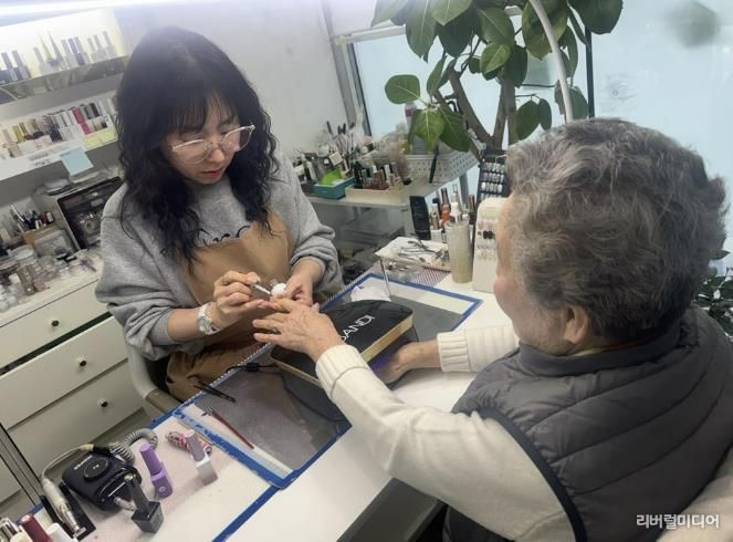 수원시 영통구 망포2동, 홀몸 어르신 고독사 예방을 위한 “예쁜 손 이야기” 진행